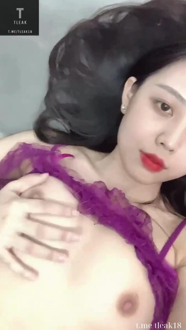 Bé quỳnh lương tài bắc ninh vú bự nứng cuồng livestream