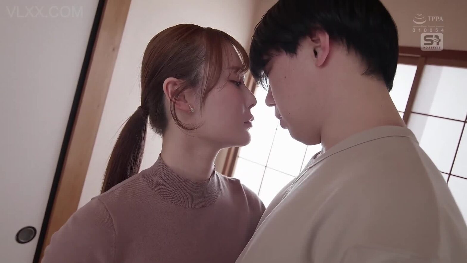 Chịch tập thể hai nhân tình non tơ âm đạo múp